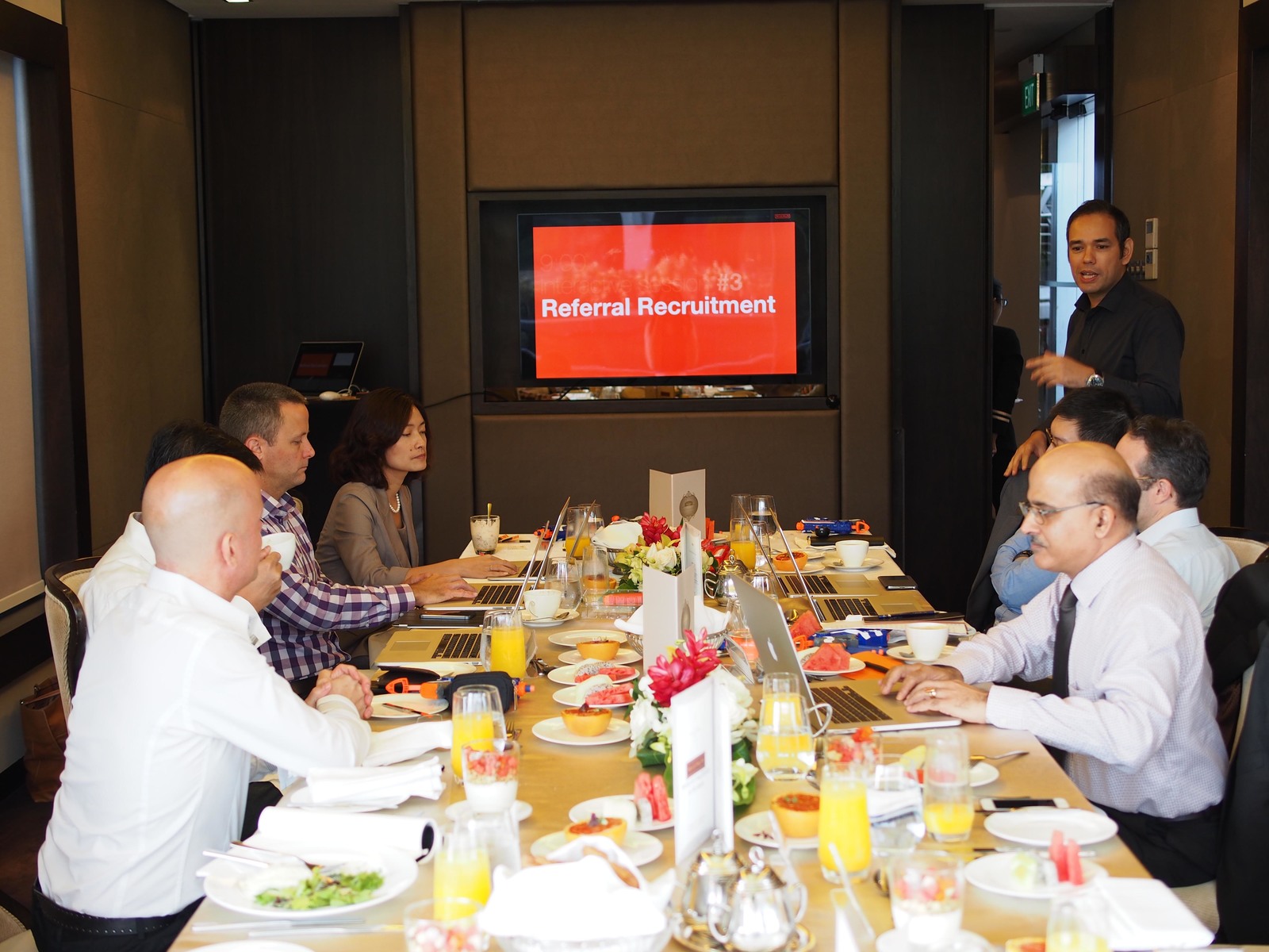 HR Leadership Roundtable in Singapore by Maximum - Employer Branding